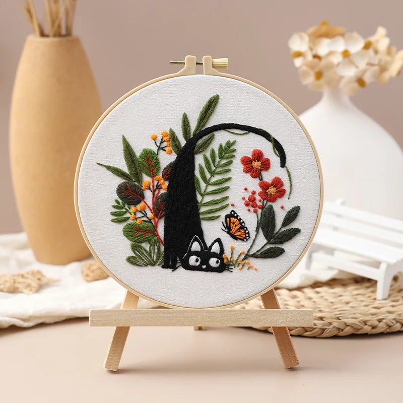 CraftHoop Black Cat Charm Embroidery Kit