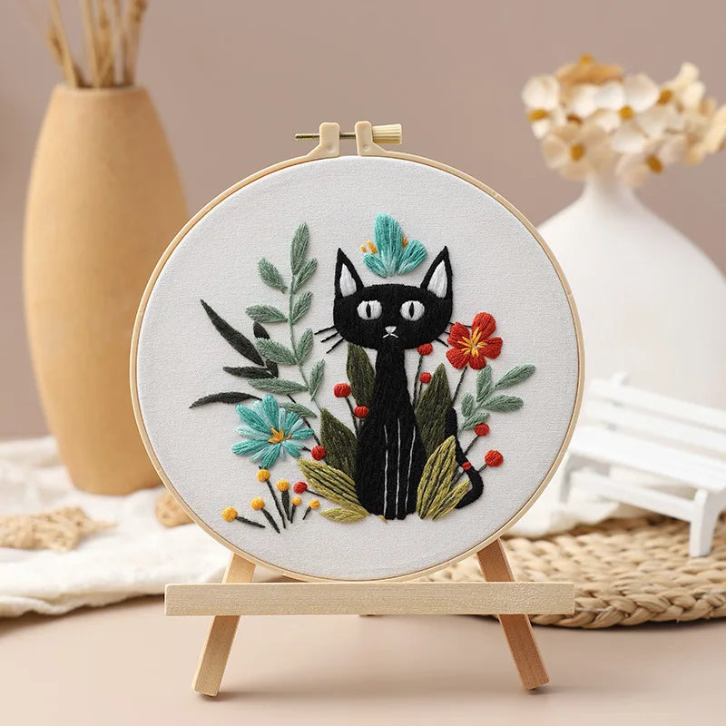 CraftHoop Black Cat Charm Embroidery Kit
