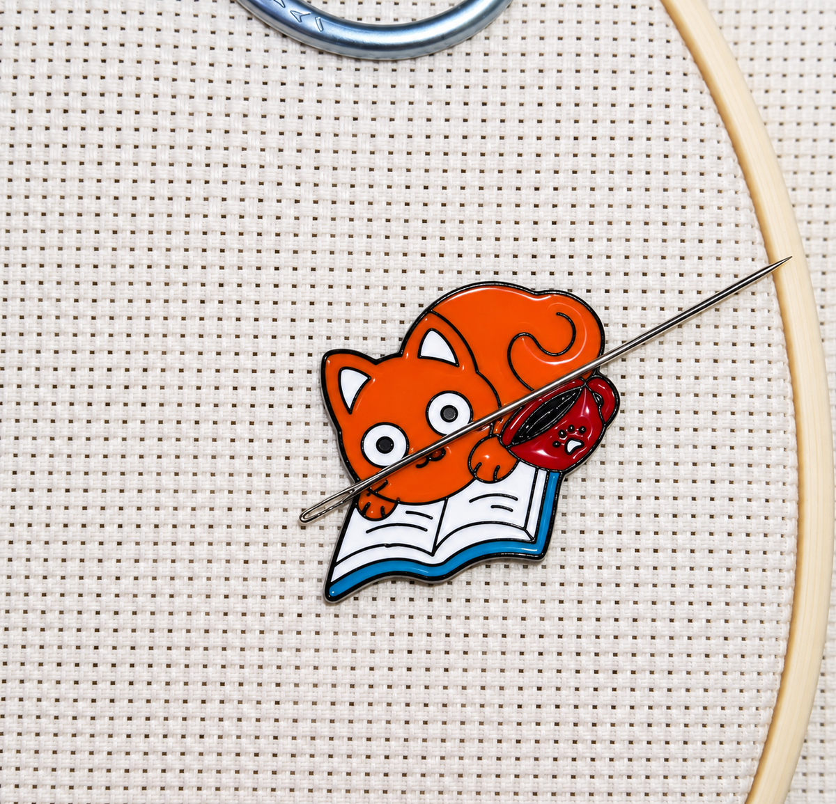 Magnetic Needle Holders: Cats & Books