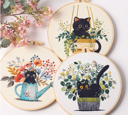 CraftHoop Blooming Cats Embroidery Kit