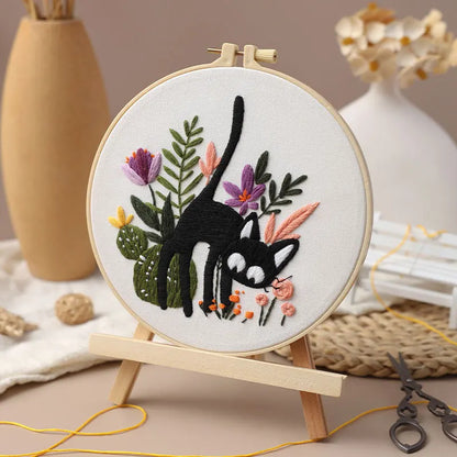 CraftHoop Black Cat Charm Embroidery Kit