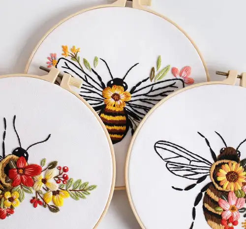 CraftHoop 4-Piece Lovely Bees Embroidery Kit