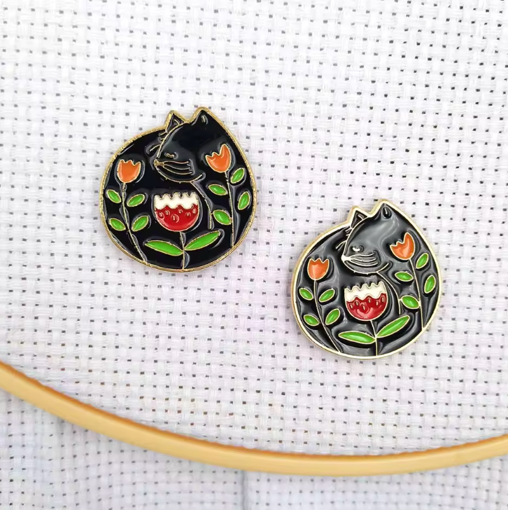 Magnetic Needle Holders: Cats (2 Pieces)