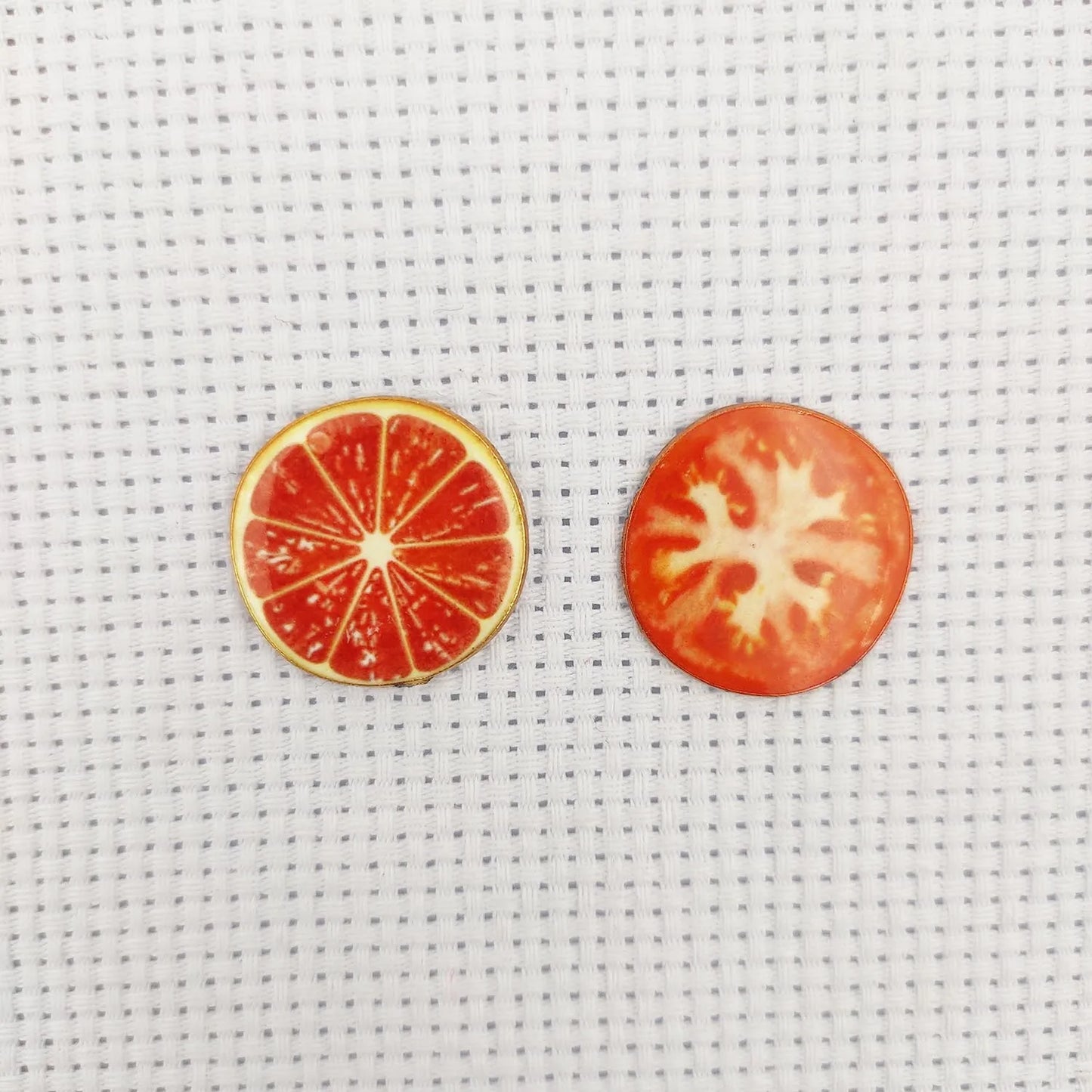 Magnetic Needle Holders: Fruits (2 Pieces)