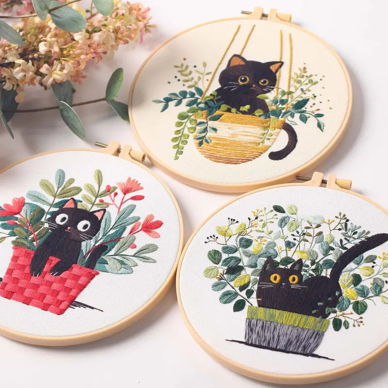 CraftHoop Blooming Cats Embroidery Kit