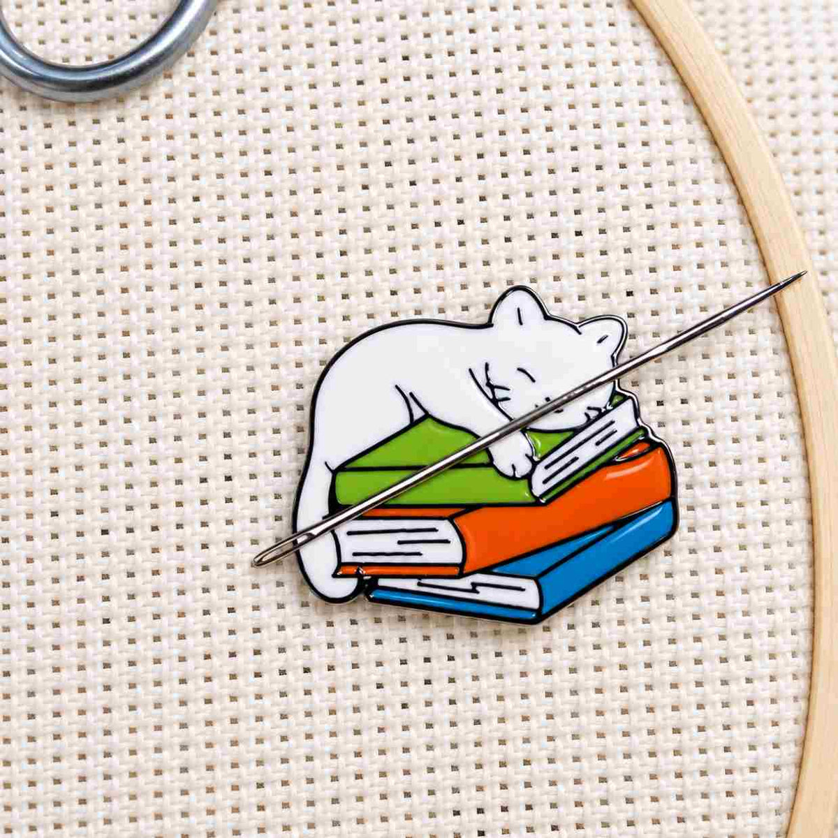 Magnetic Needle Holders: Cats & Books
