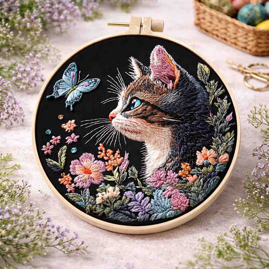 CraftHoop Cat Charm Embroidery Kit