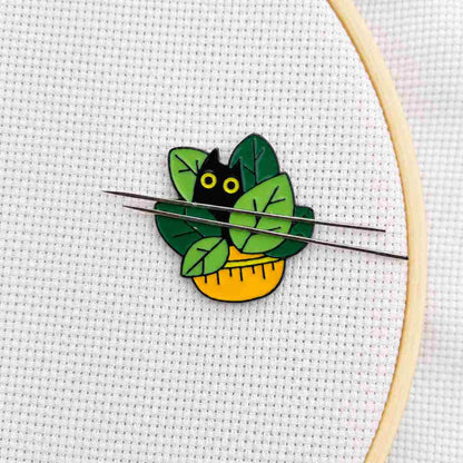 Magnetic Needle Holders: Plant Cats